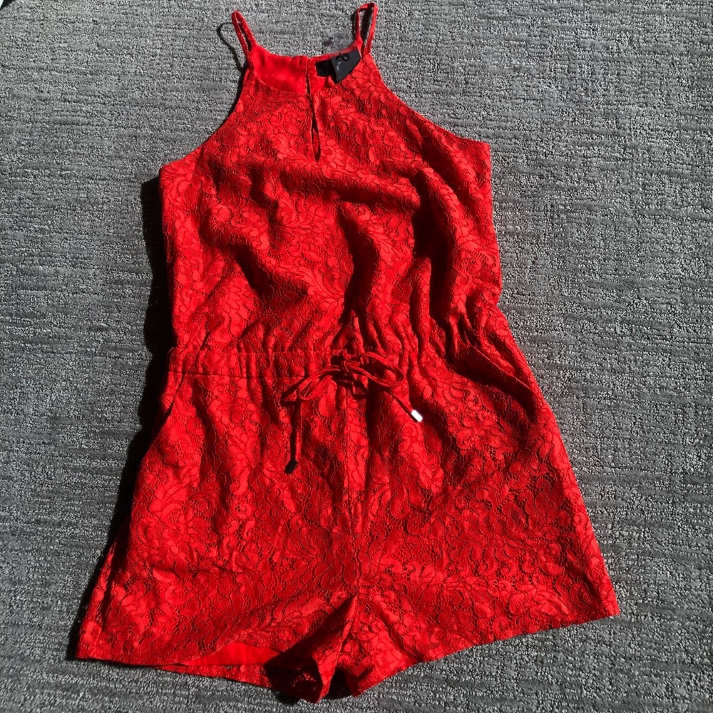 Mossimo lace romper with pockets